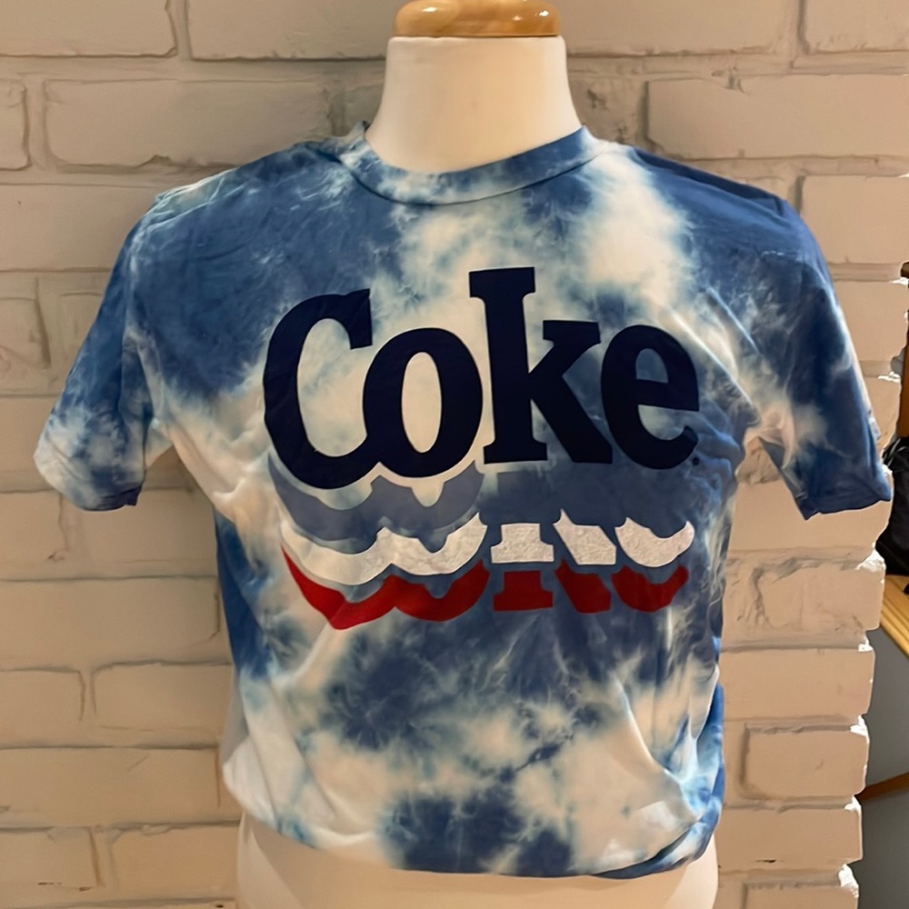 Blue and white tie dye cropped shirt